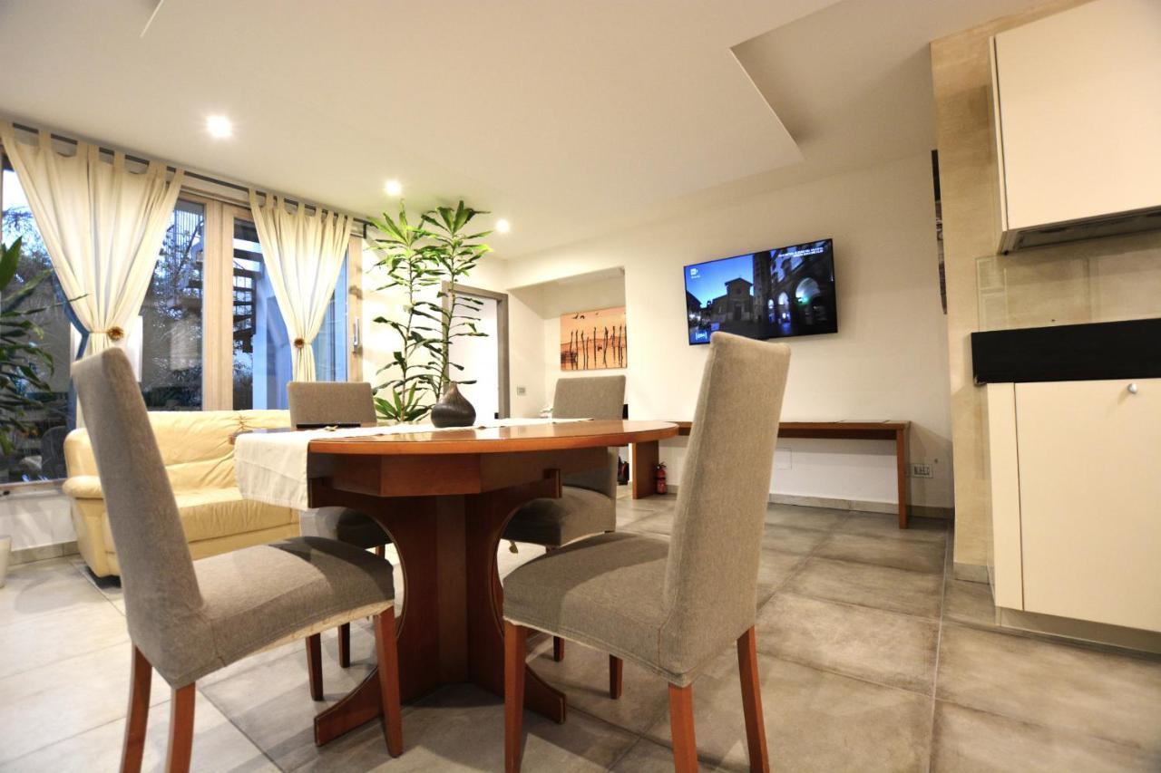 Suite Mimosa Con Piscina - Affitti Brevi Italia 西尔米奥奈 外观 照片