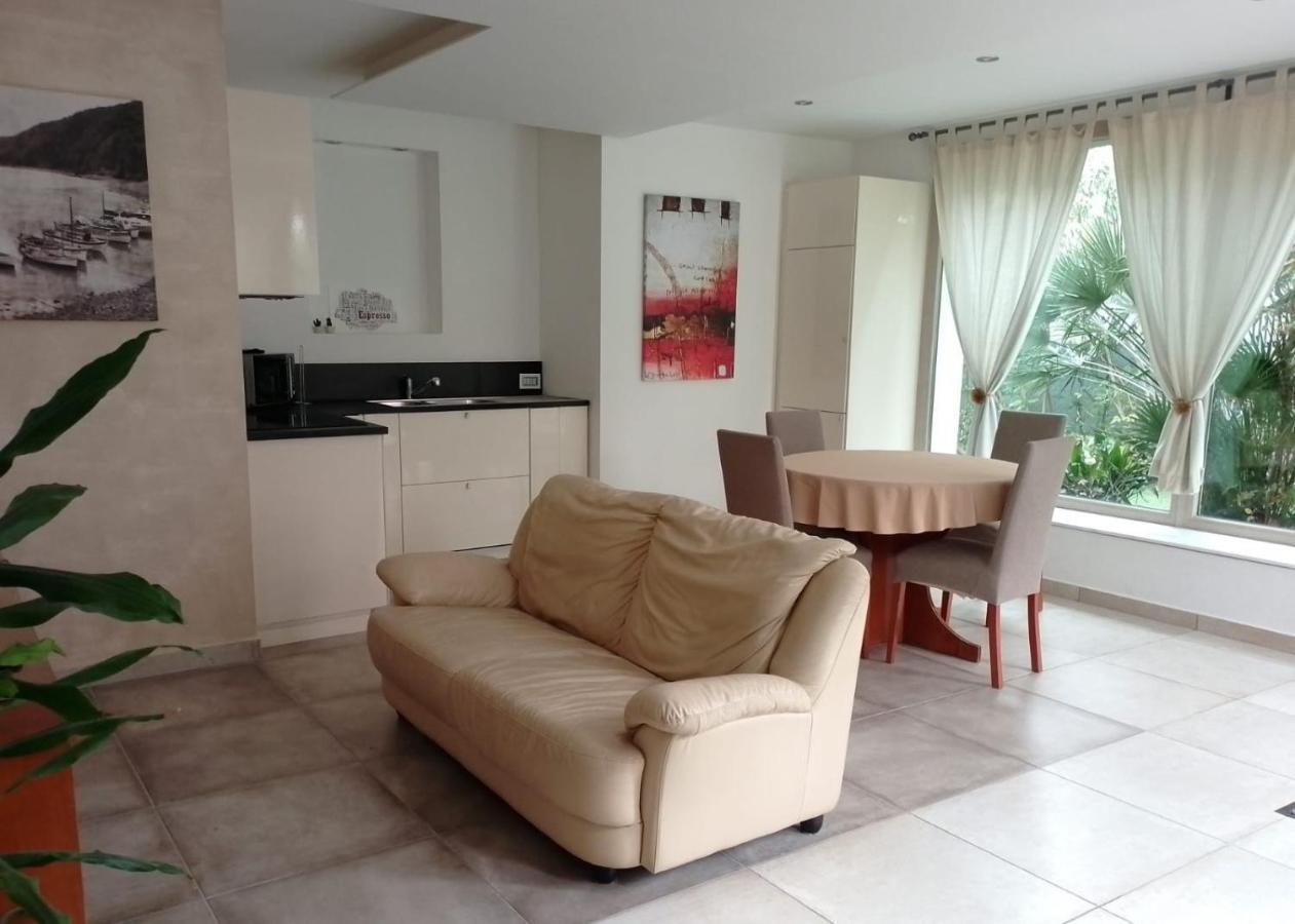 Suite Mimosa Con Piscina - Affitti Brevi Italia 西尔米奥奈 外观 照片