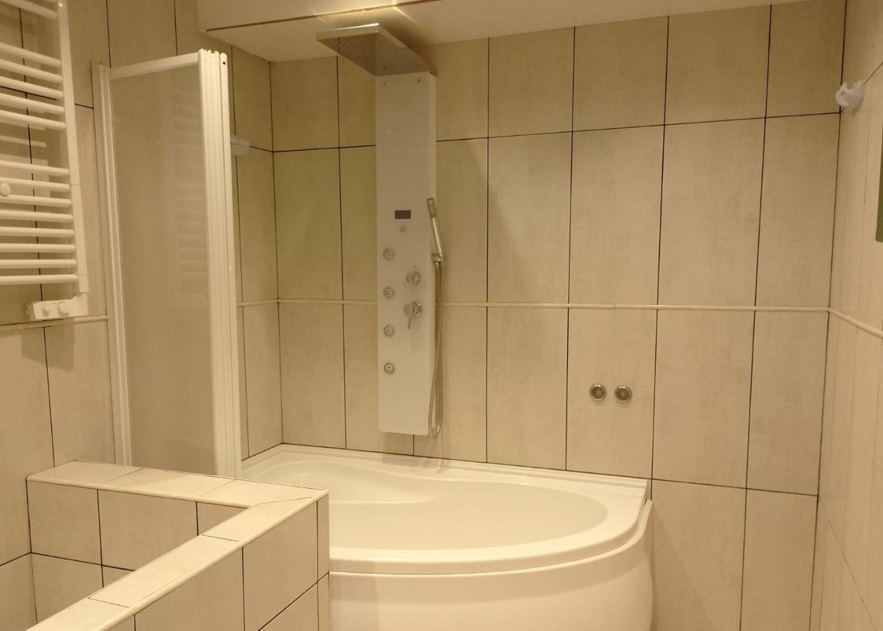 Suite Mimosa Con Piscina - Affitti Brevi Italia 西尔米奥奈 外观 照片